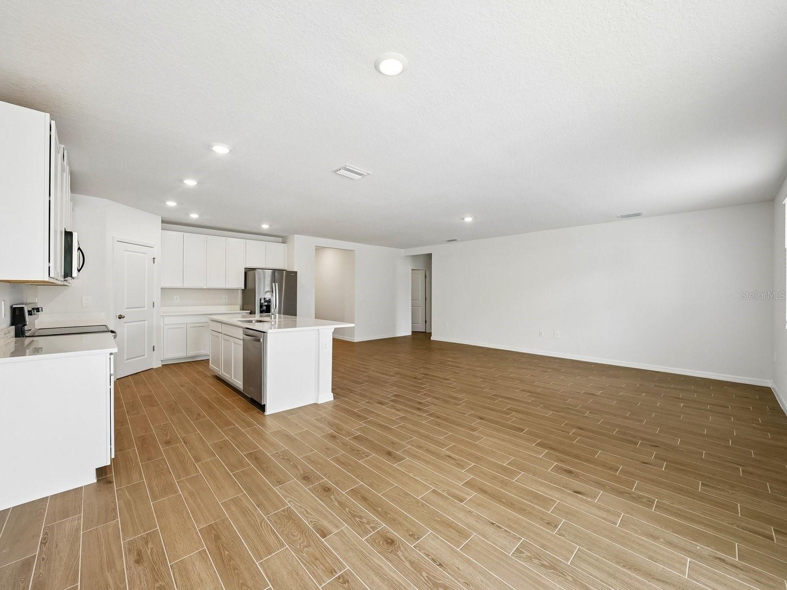 14137 Harvest Pines Ln Property Photo 6
