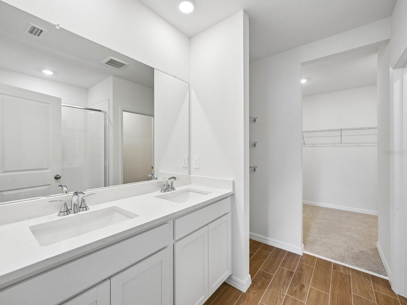 14137 Harvest Pines Ln Property Photo 12