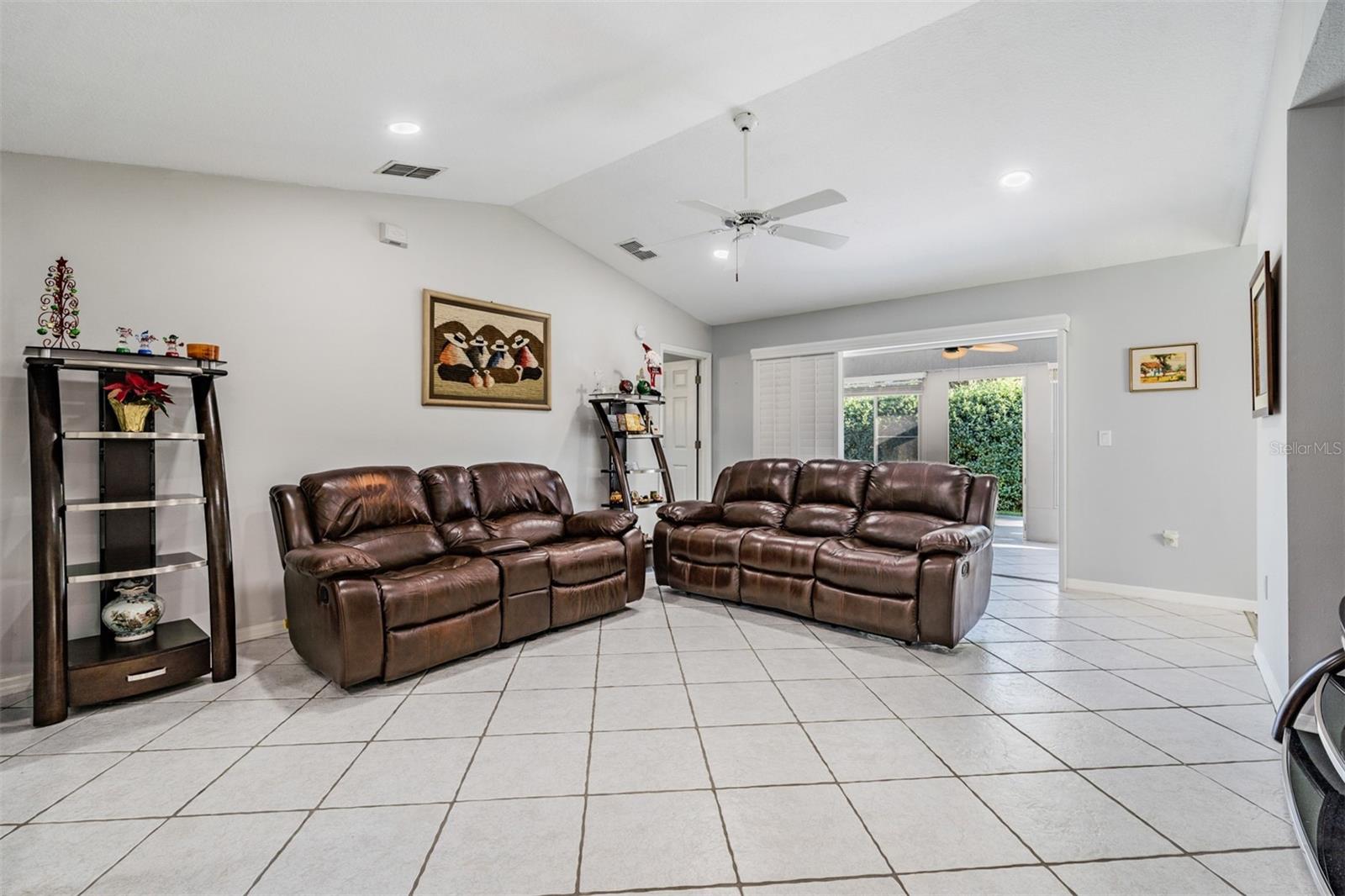 29424 Schinnecock Hills Ln Property Photo 8
