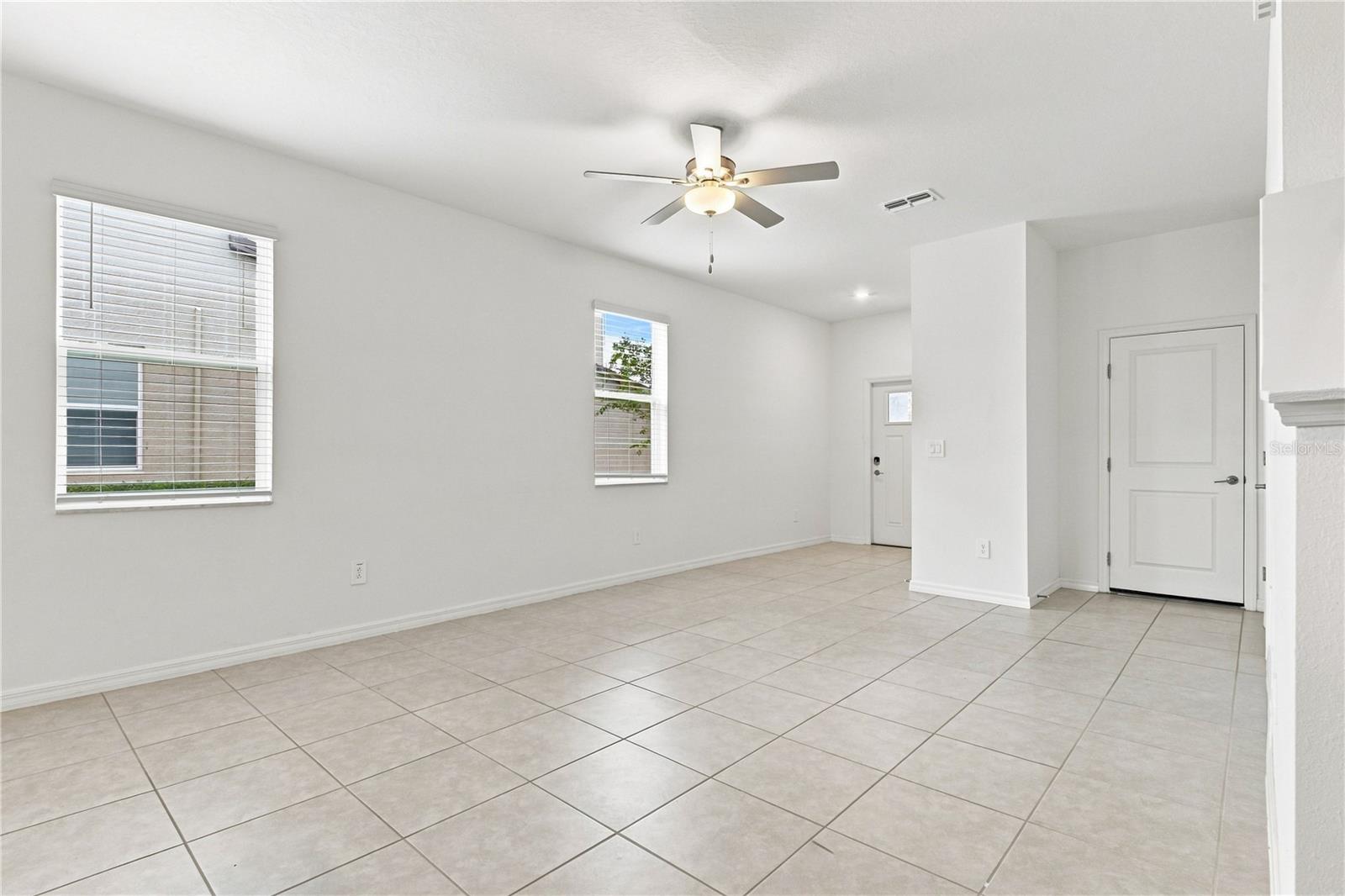 6280 Shiner St Property Photo 10