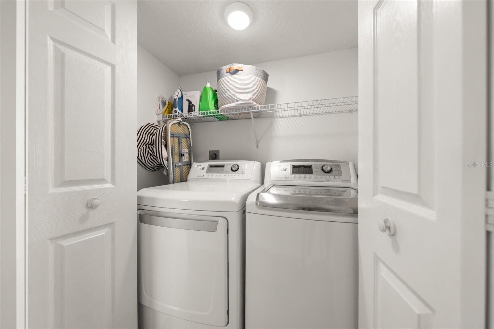 301 Island Way #e Property Photo 30