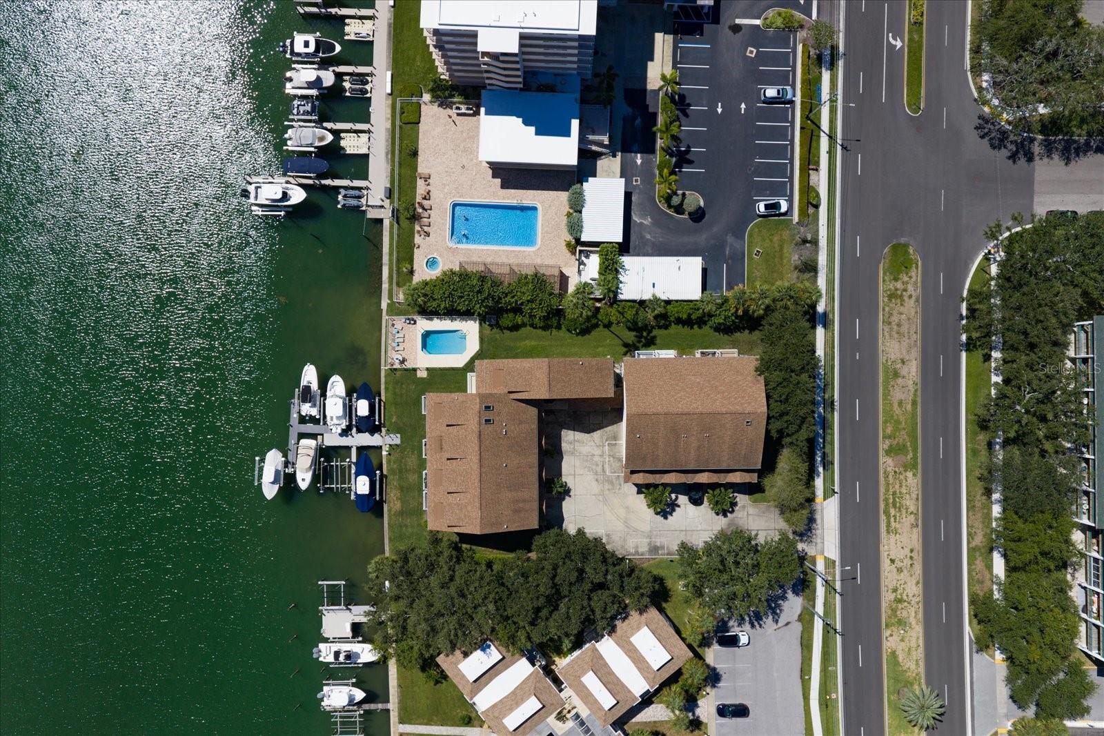301 Island Way #e Property Photo 39