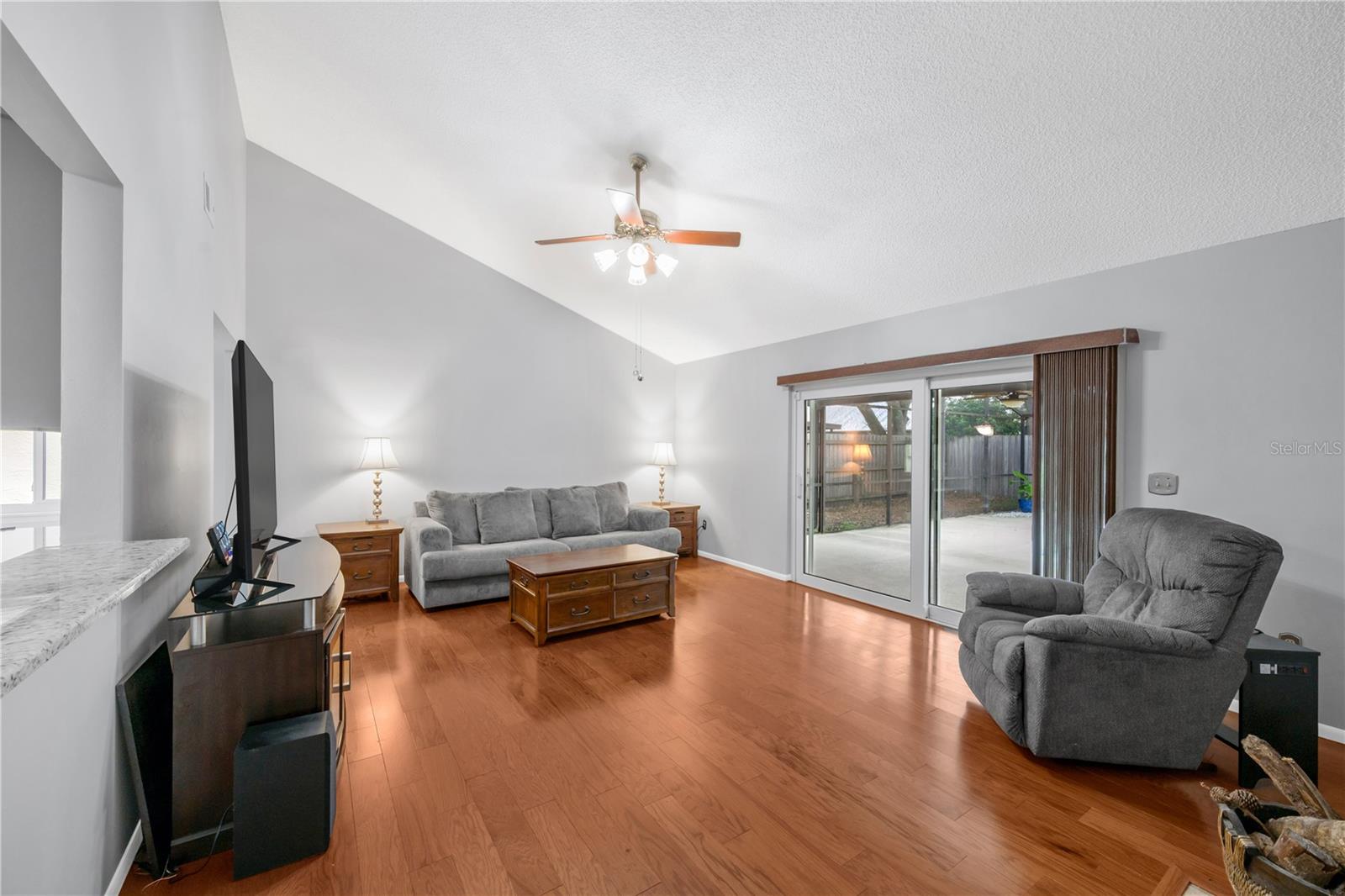 1418 Shell Flower Dr Property Photo 12