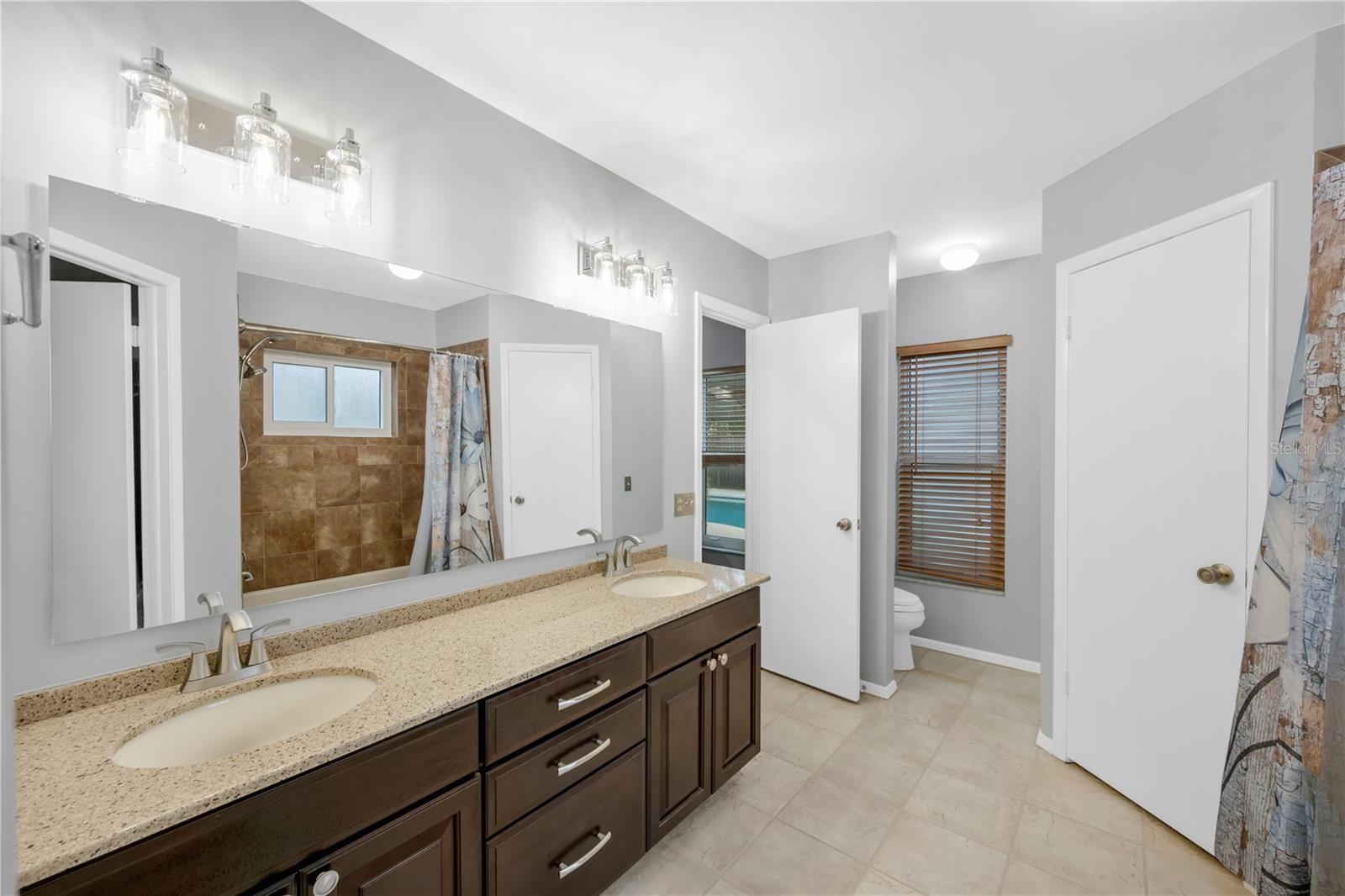 1418 Shell Flower Dr Property Photo 18