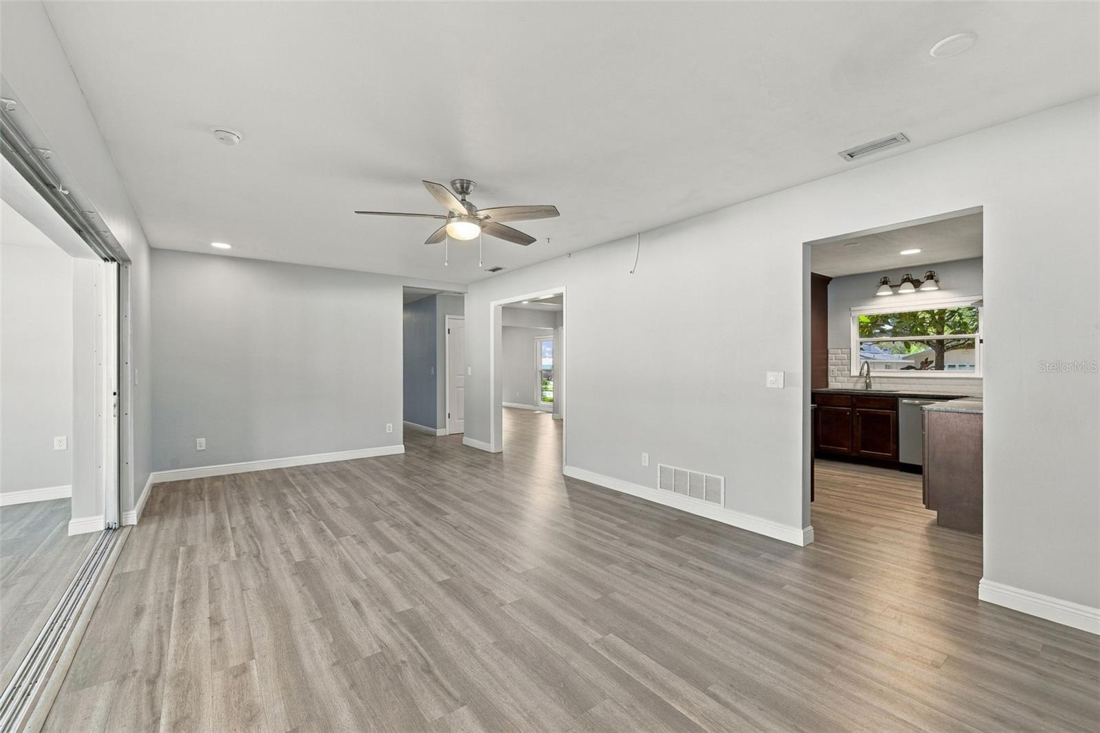 2260 Saint Charles Dr Property Photo 12