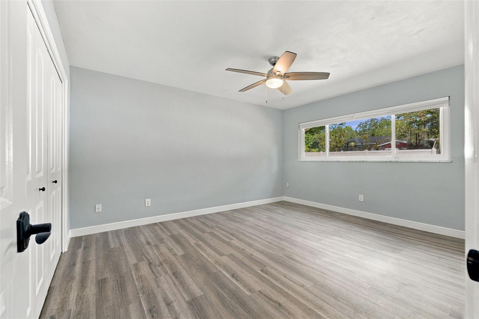 2260 Saint Charles Dr Property Photo 22