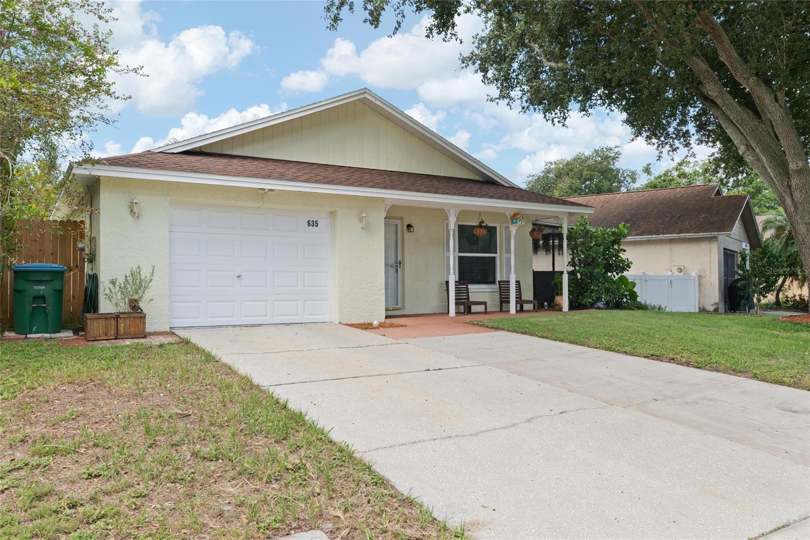 635 Bellingham Pl Property Photo 4