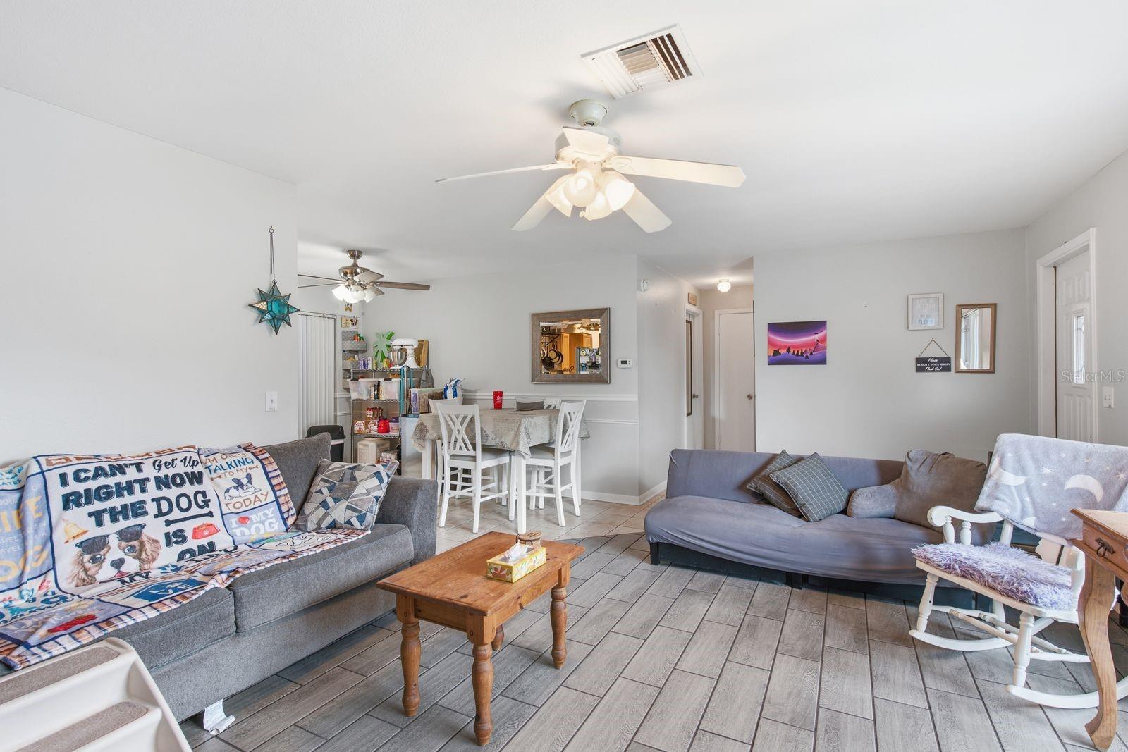 1806 Driftwood Cir S Property Photo 8