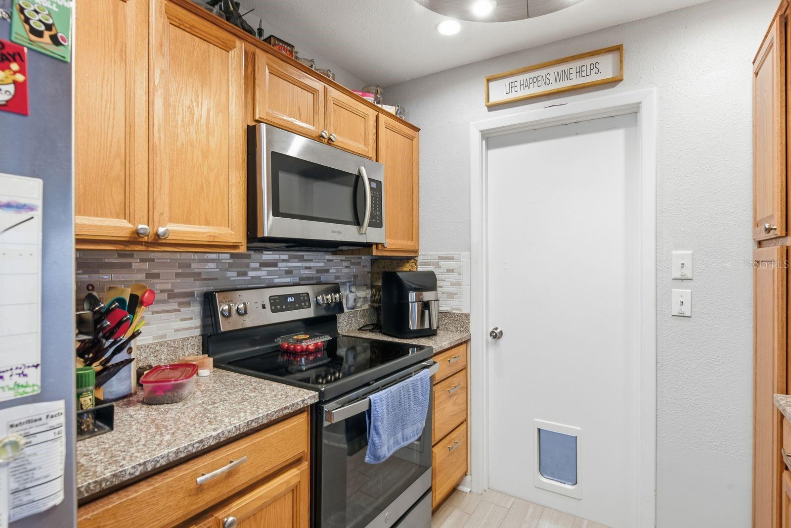 1806 Driftwood Cir S Property Photo 13