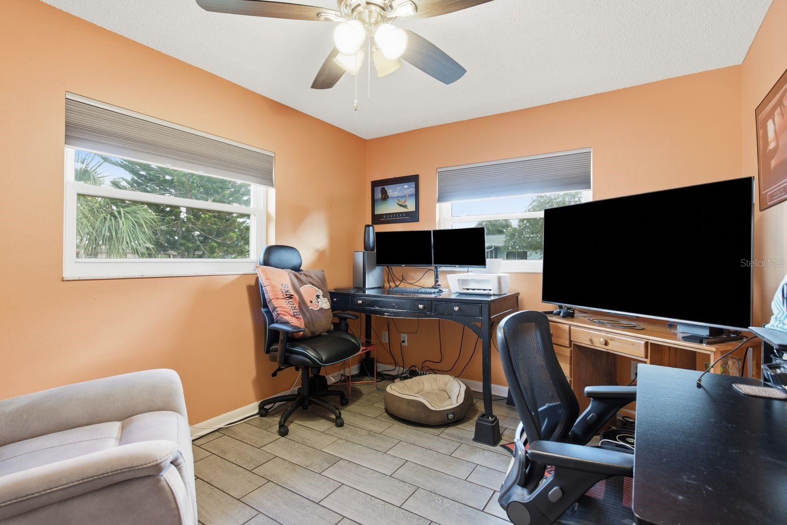 1806 Driftwood Cir S Property Photo 18