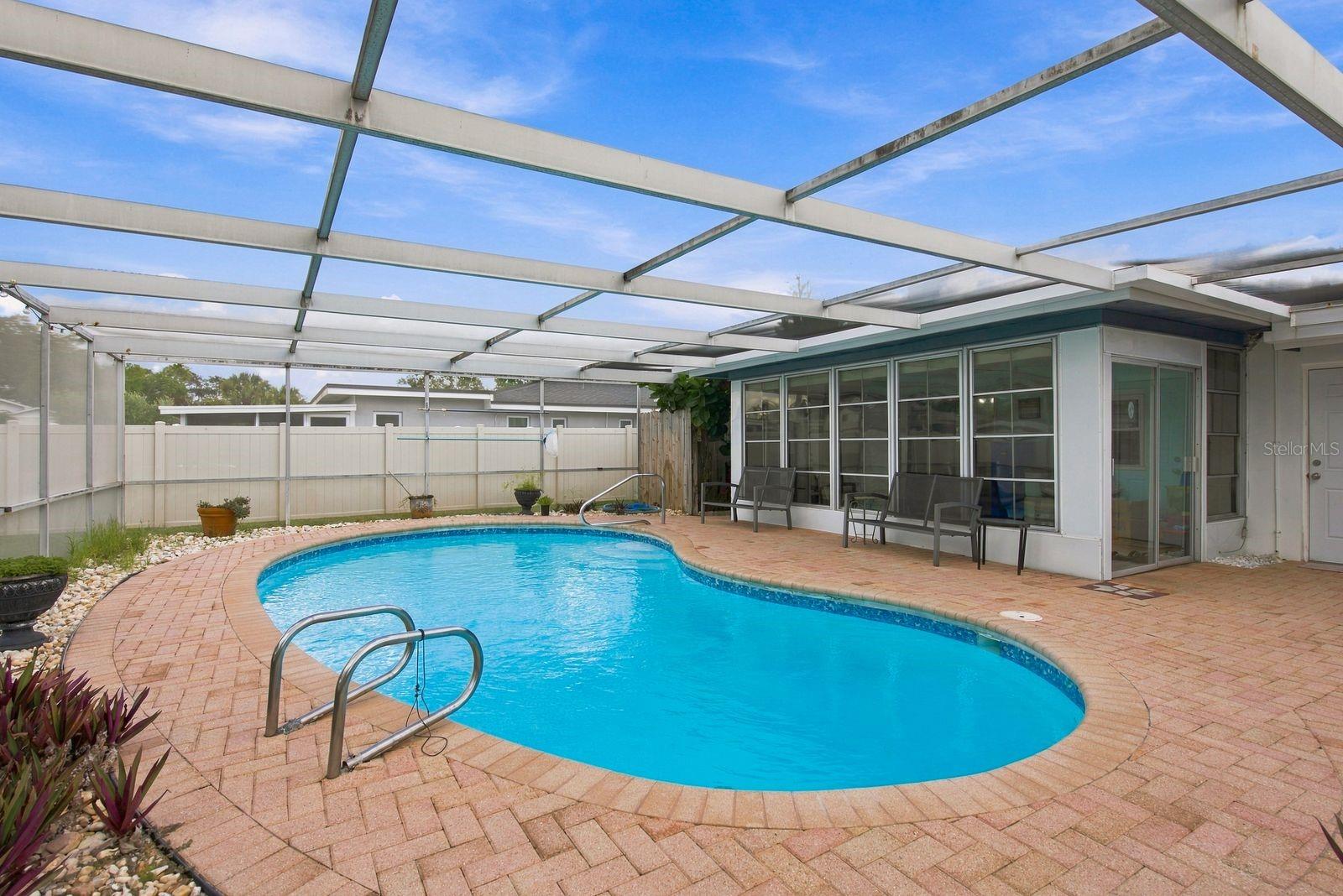 1806 Driftwood Cir S Property Photo 26