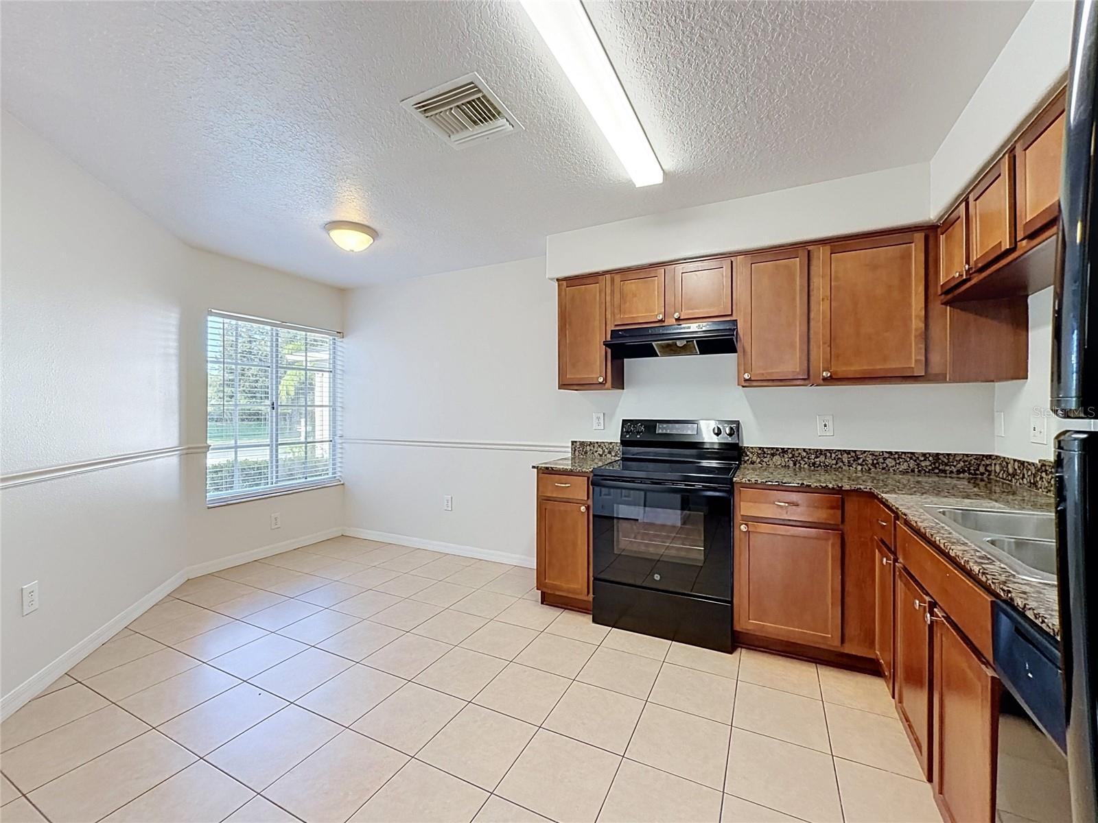 31225 Tagus Loop Property Photo 6