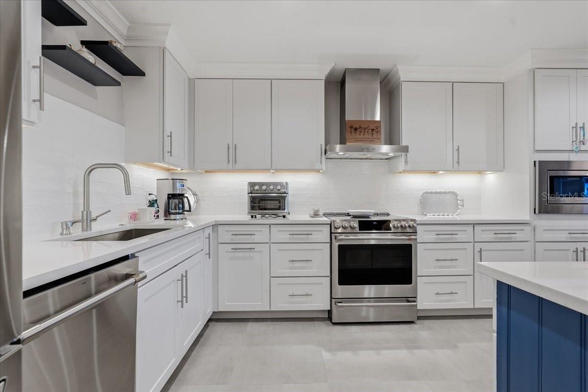 920 N Osceola Ave #605 Property Photo 10