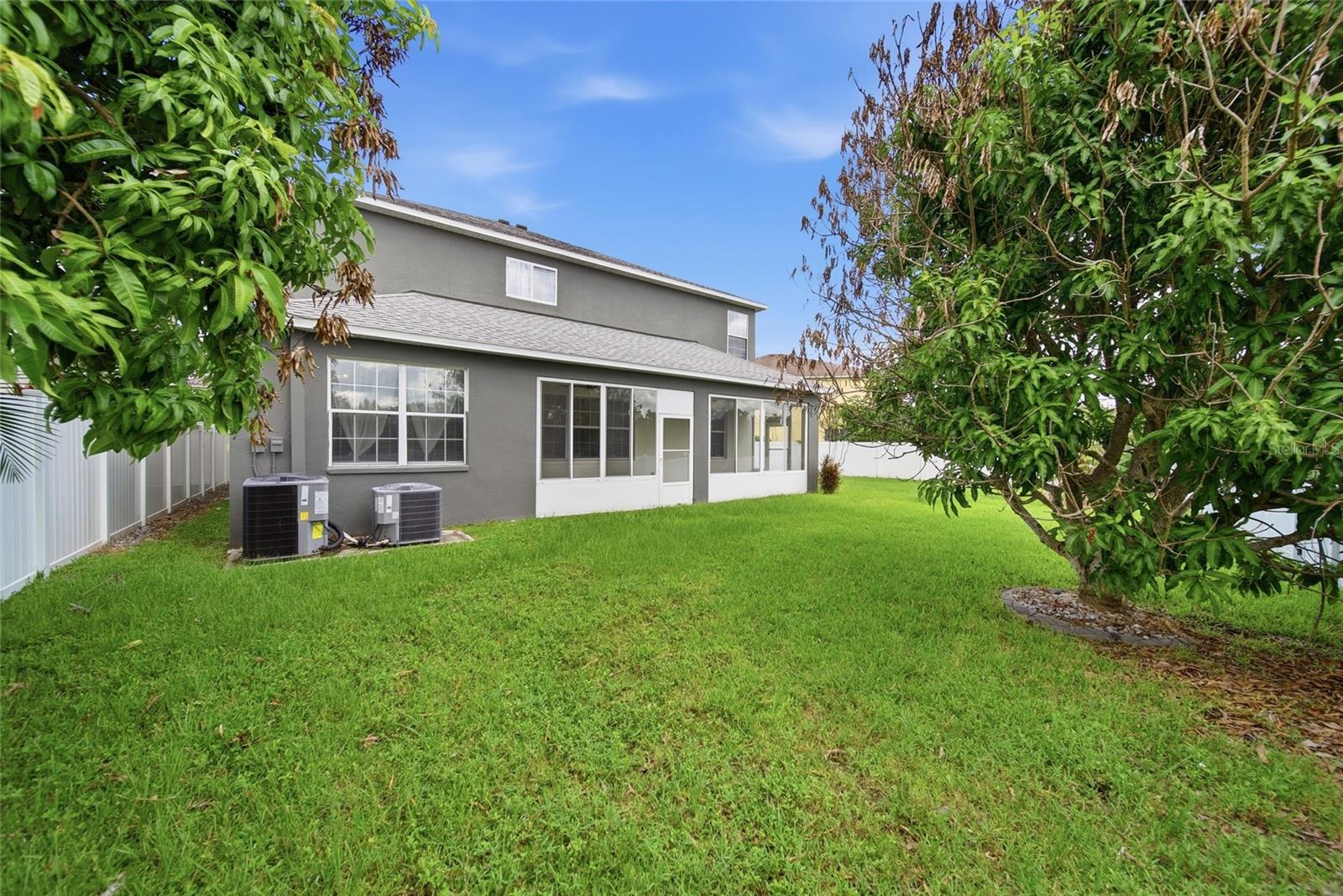 11139 Golden Silence Dr Property Photo 34