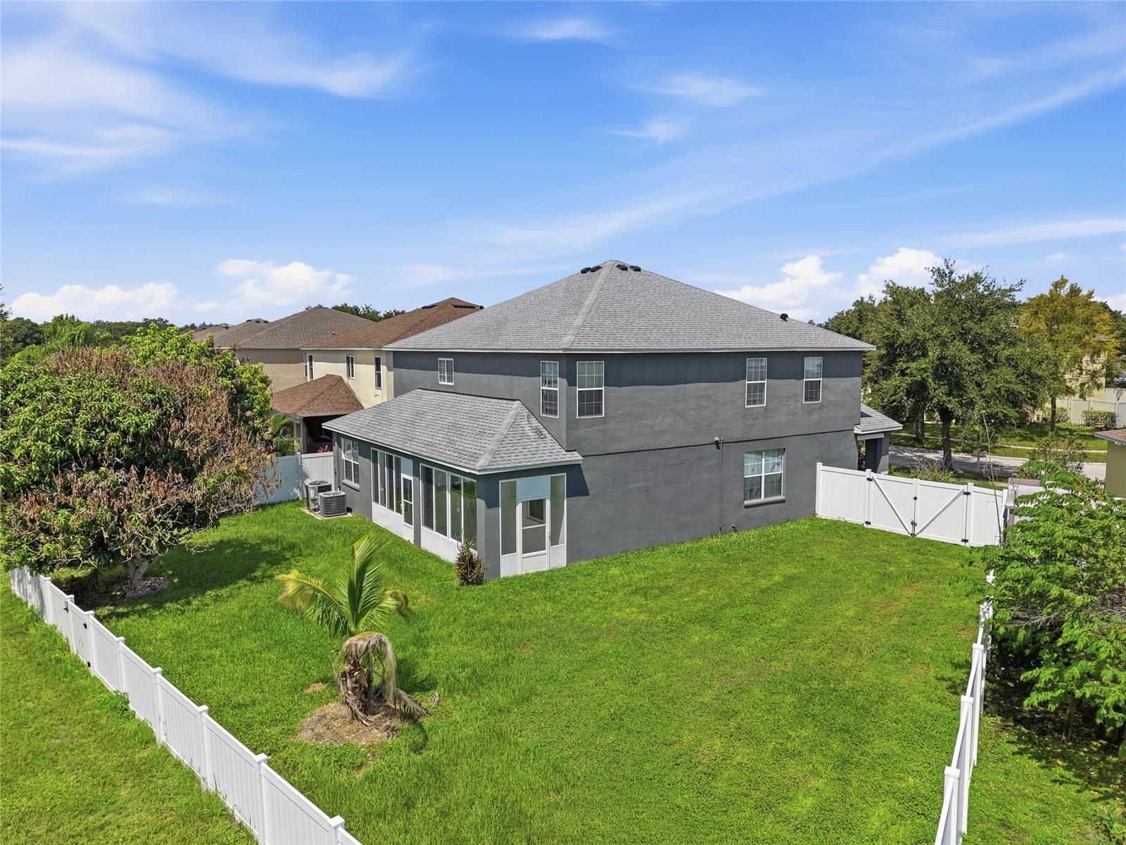 11139 Golden Silence Dr Property Photo 42