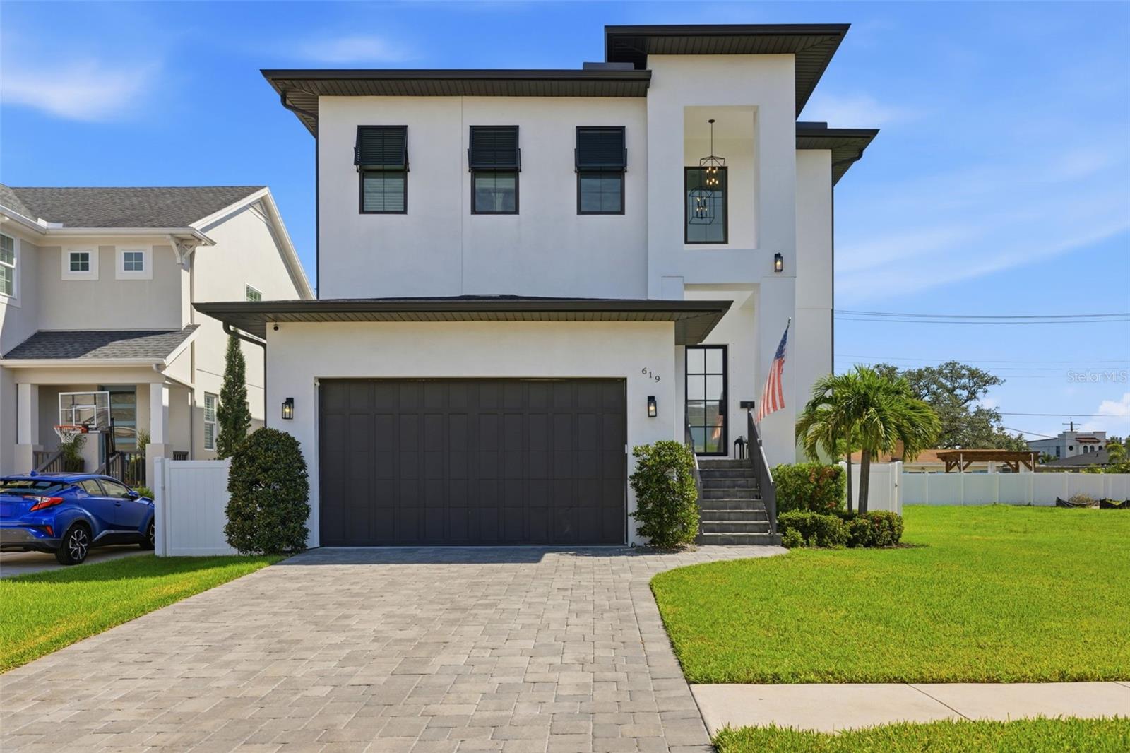 619 Danube Ave Property Photo 1