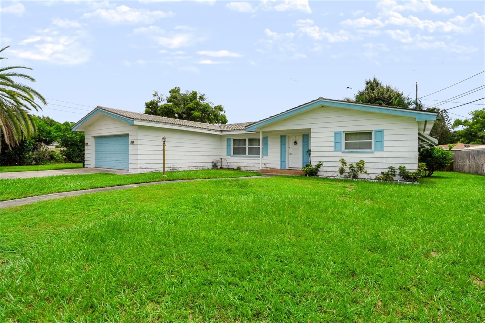 2199 Nottingham Dr Property Photo 4