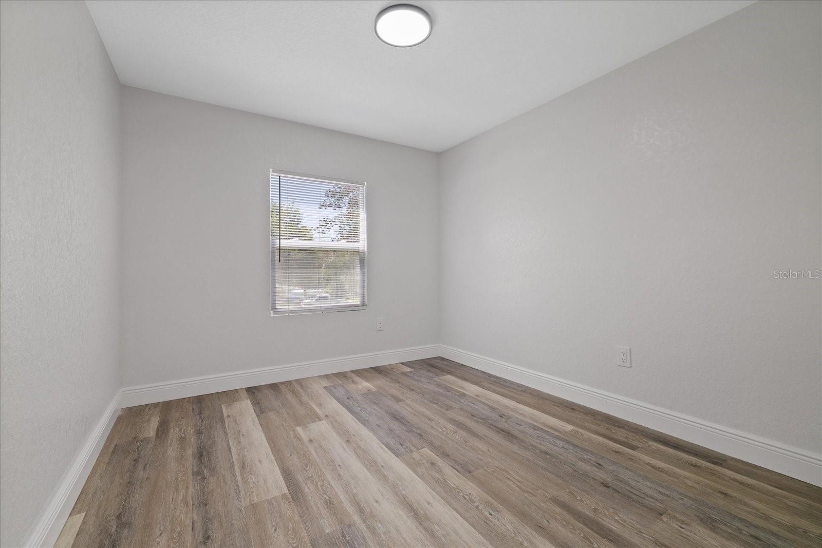 11002 Riverview Dr Property Photo 34