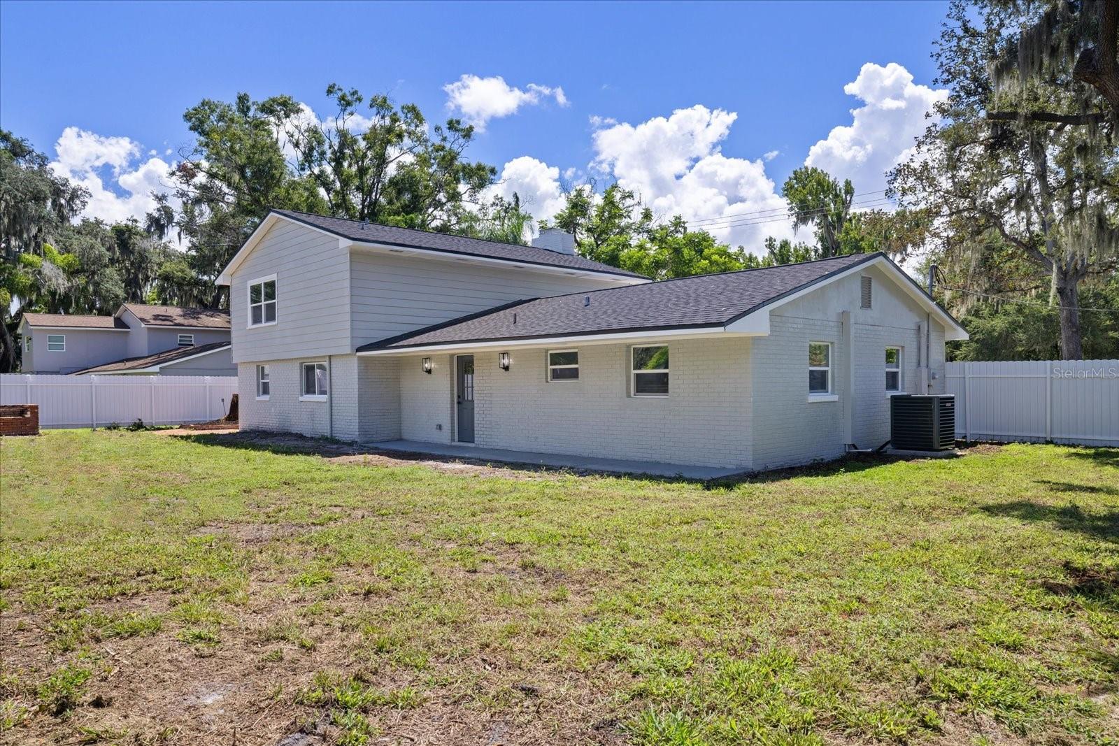 11002 Riverview Dr Property Photo 45
