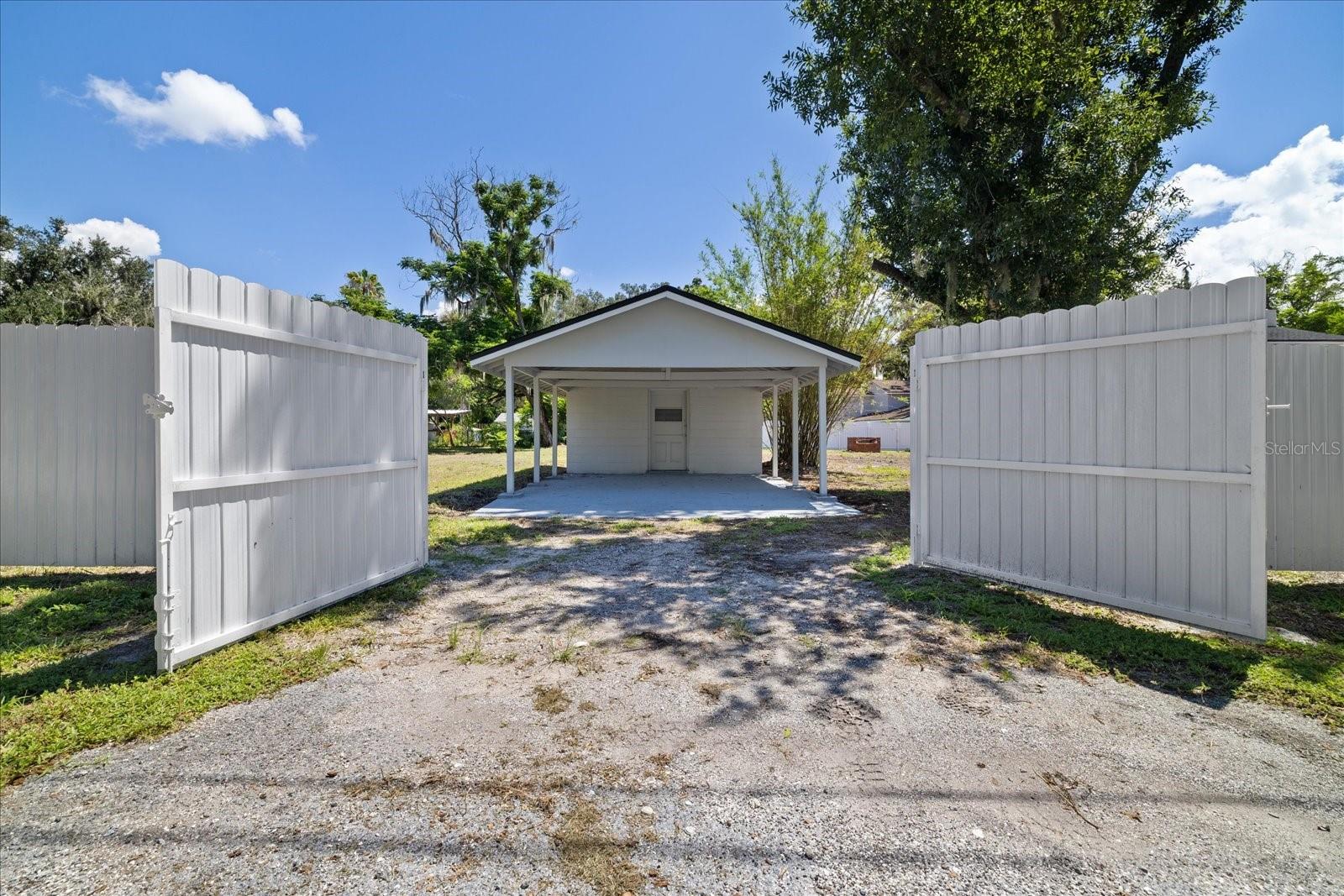 11002 Riverview Dr Property Photo 47