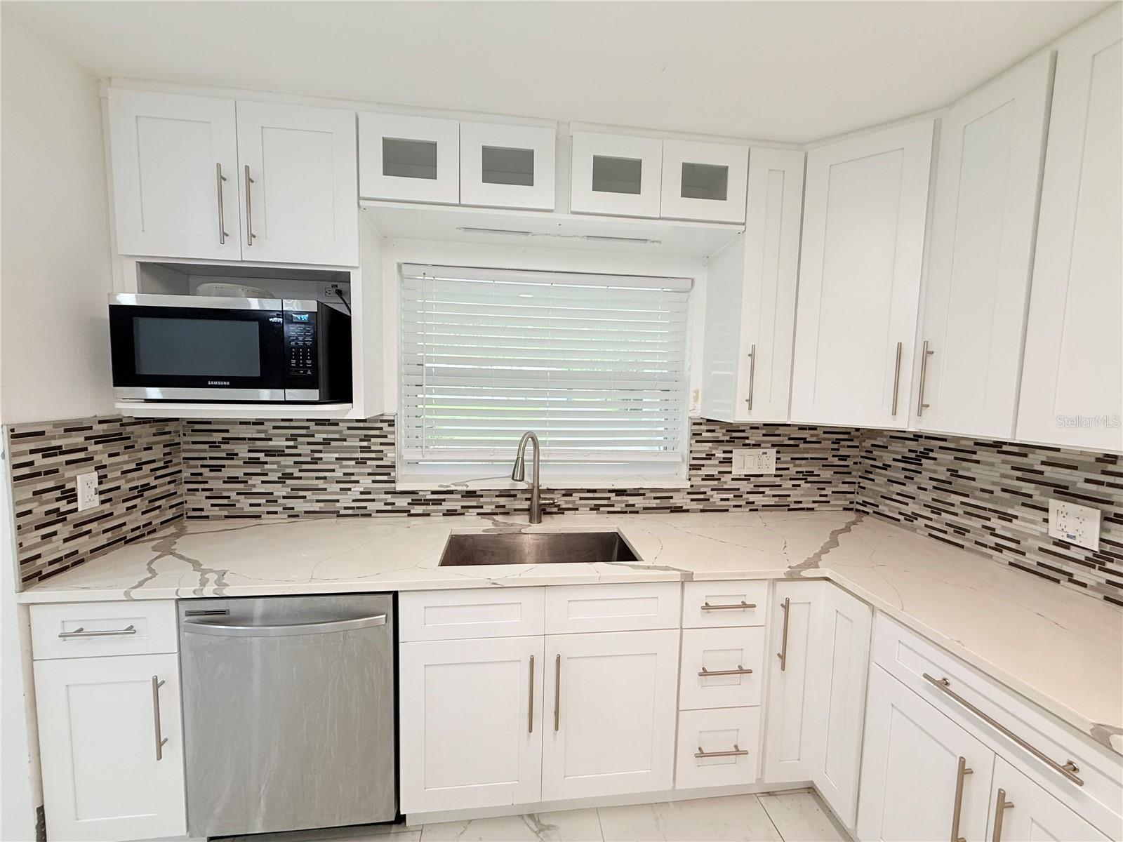 1557 Robinson Dr N Property Photo 11
