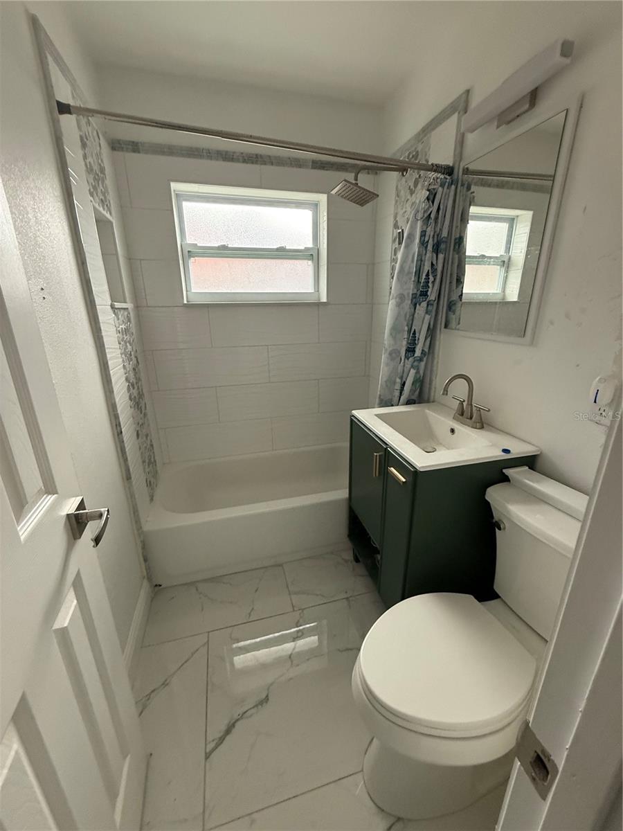 1557 Robinson Dr N Property Photo 26