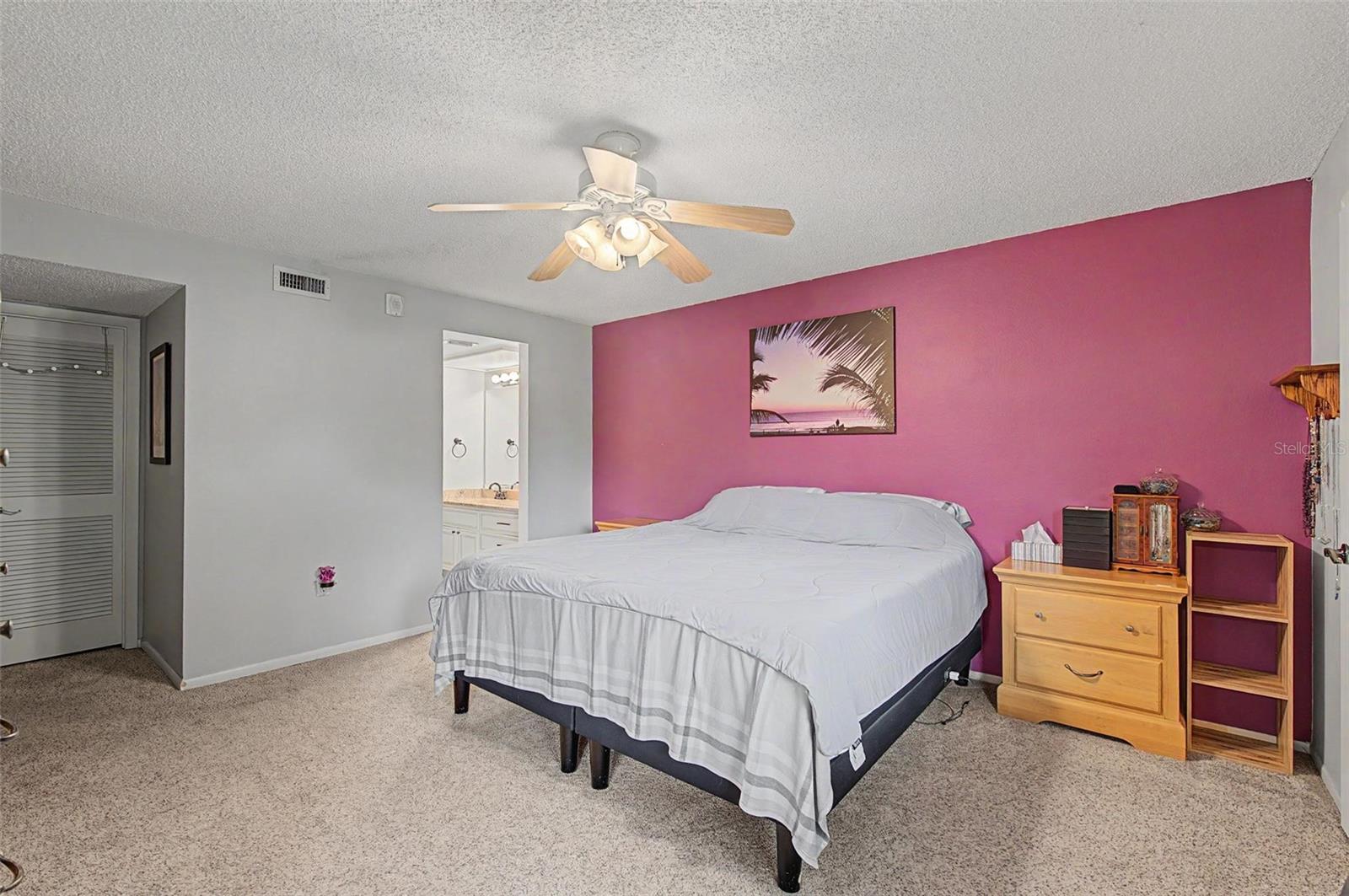 221 Caryl Way #221 Property Photo 8