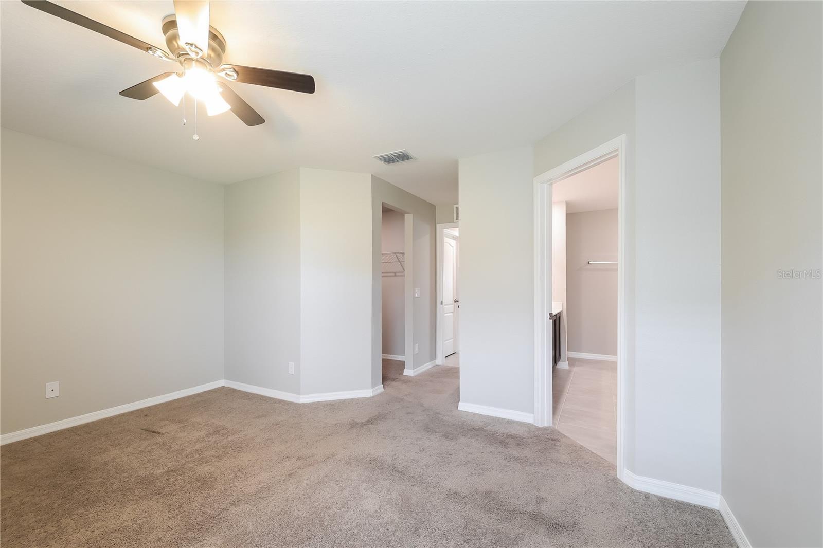 1571 Swan Lake Cir Property Photo 7