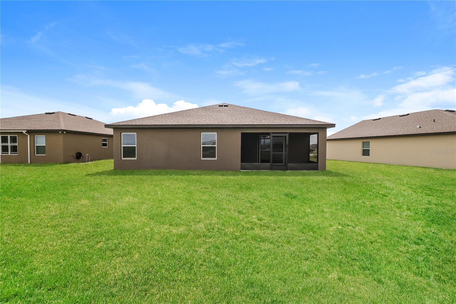 1571 Swan Lake Cir Property Photo 15