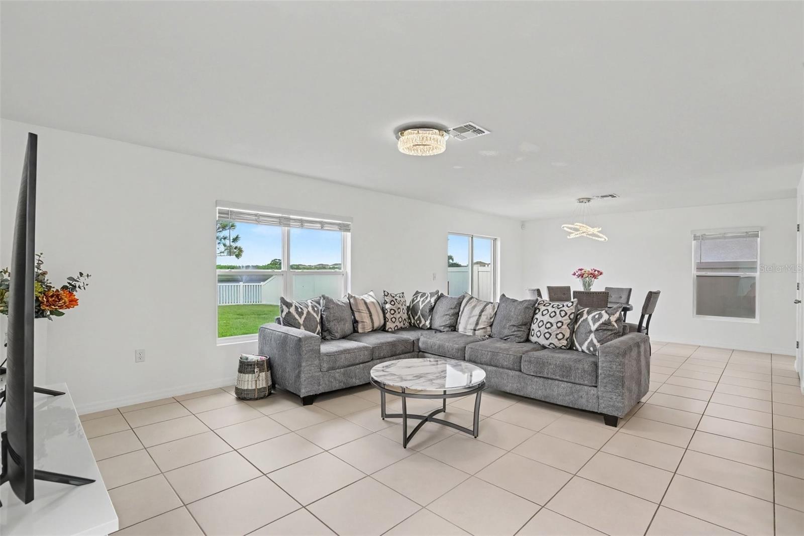 498 Olive Conch St Property Photo 2