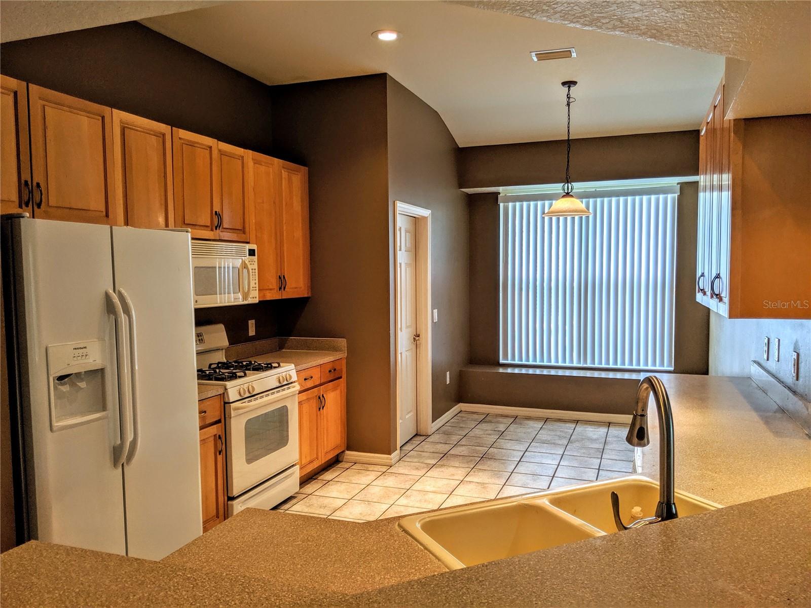 18072 Arbor Crest Dr Property Photo 4