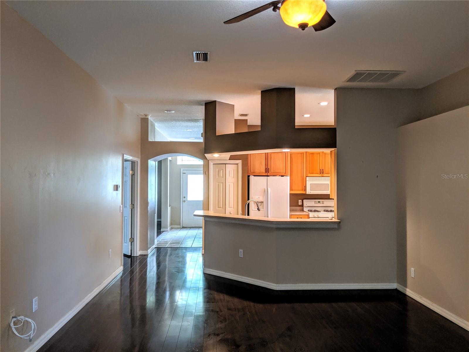 18072 Arbor Crest Dr Property Photo 5