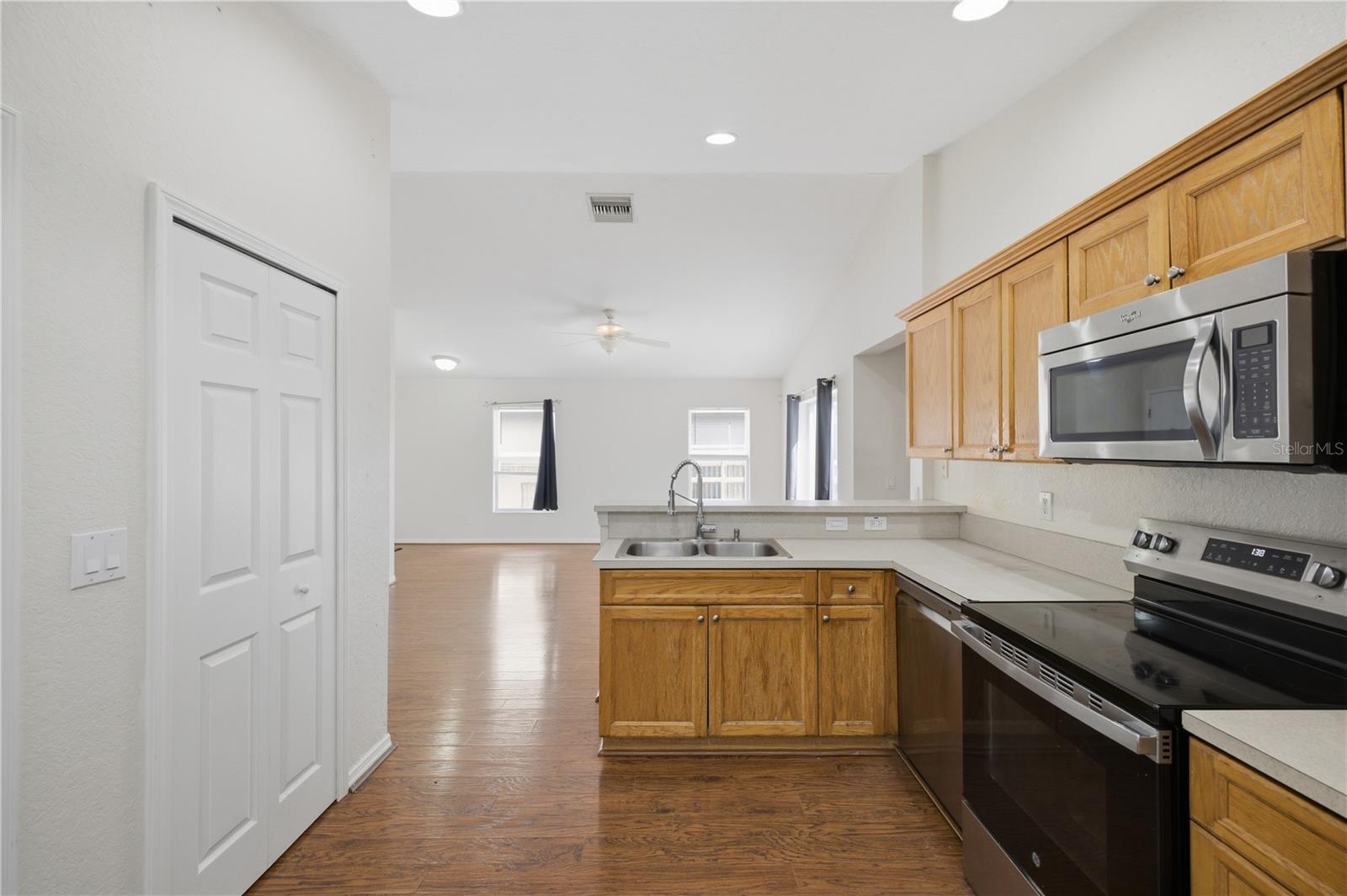 11426 Bay Gardens Loop Property Photo 11