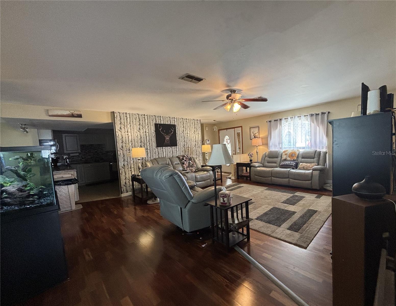 12277 Glen Haven St Property Photo 4