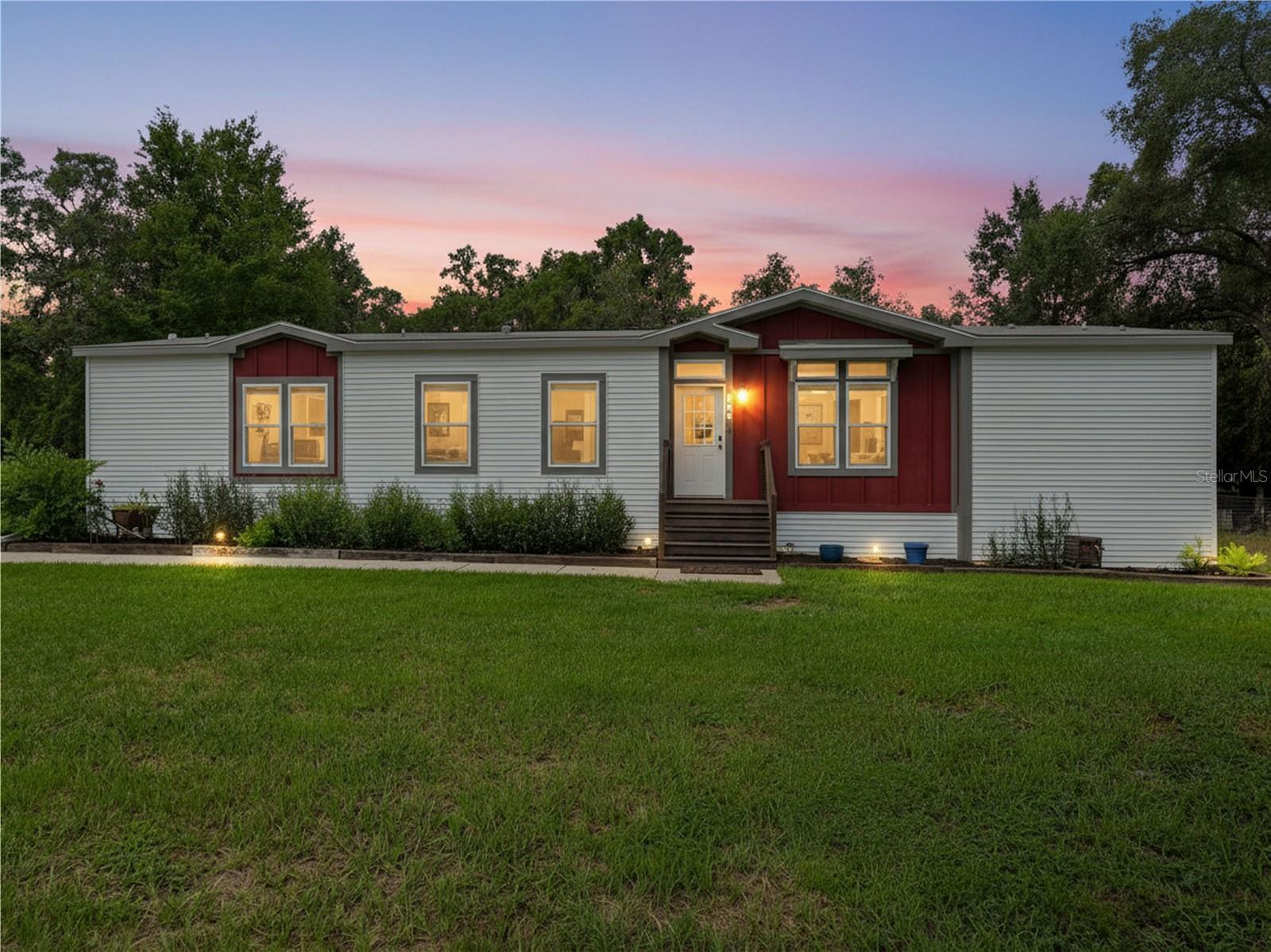 341 Suncoast Blvd Property Photo