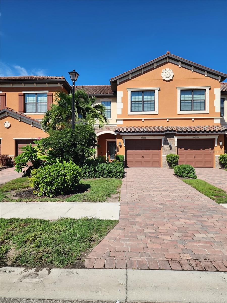20252 LAGENTE CIR Property Photo 1
