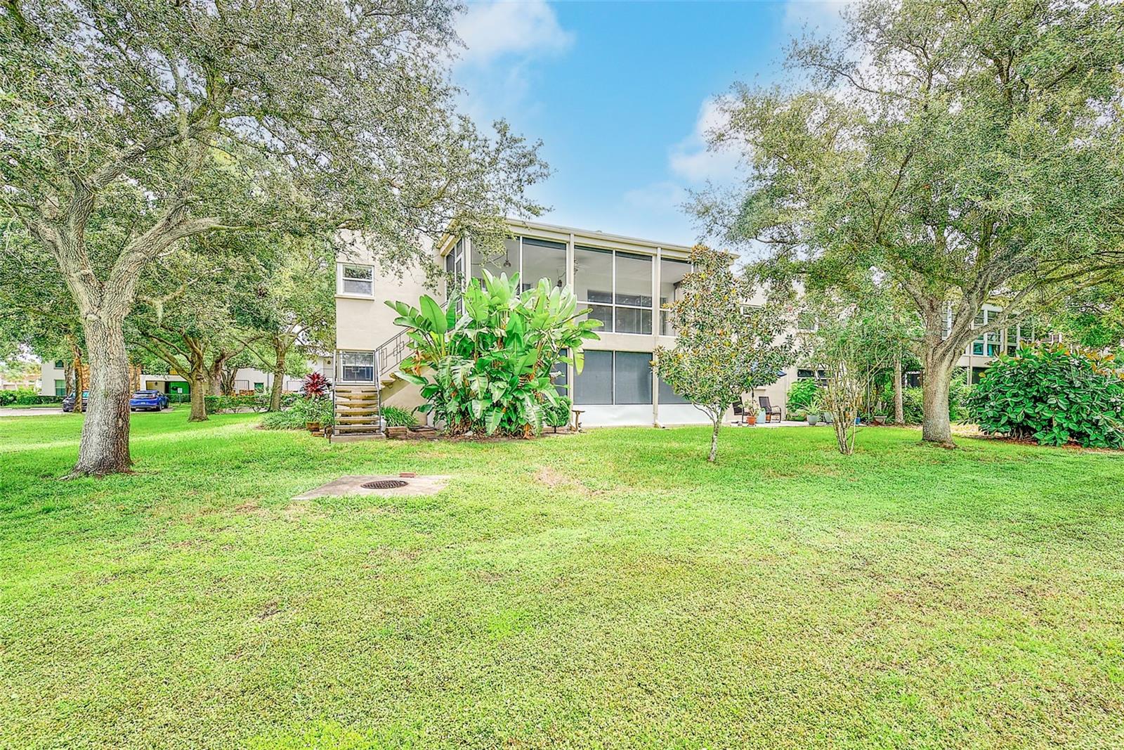 25 Country Club Dr Property Photo 34