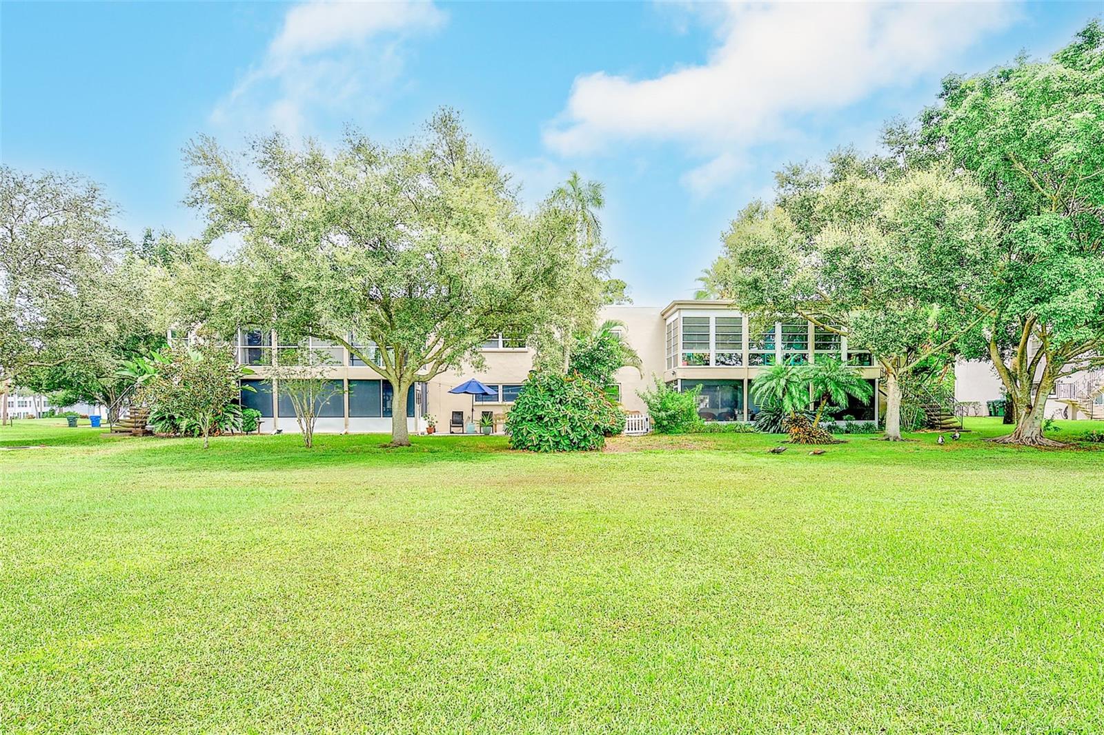 25 Country Club Dr Property Photo 36
