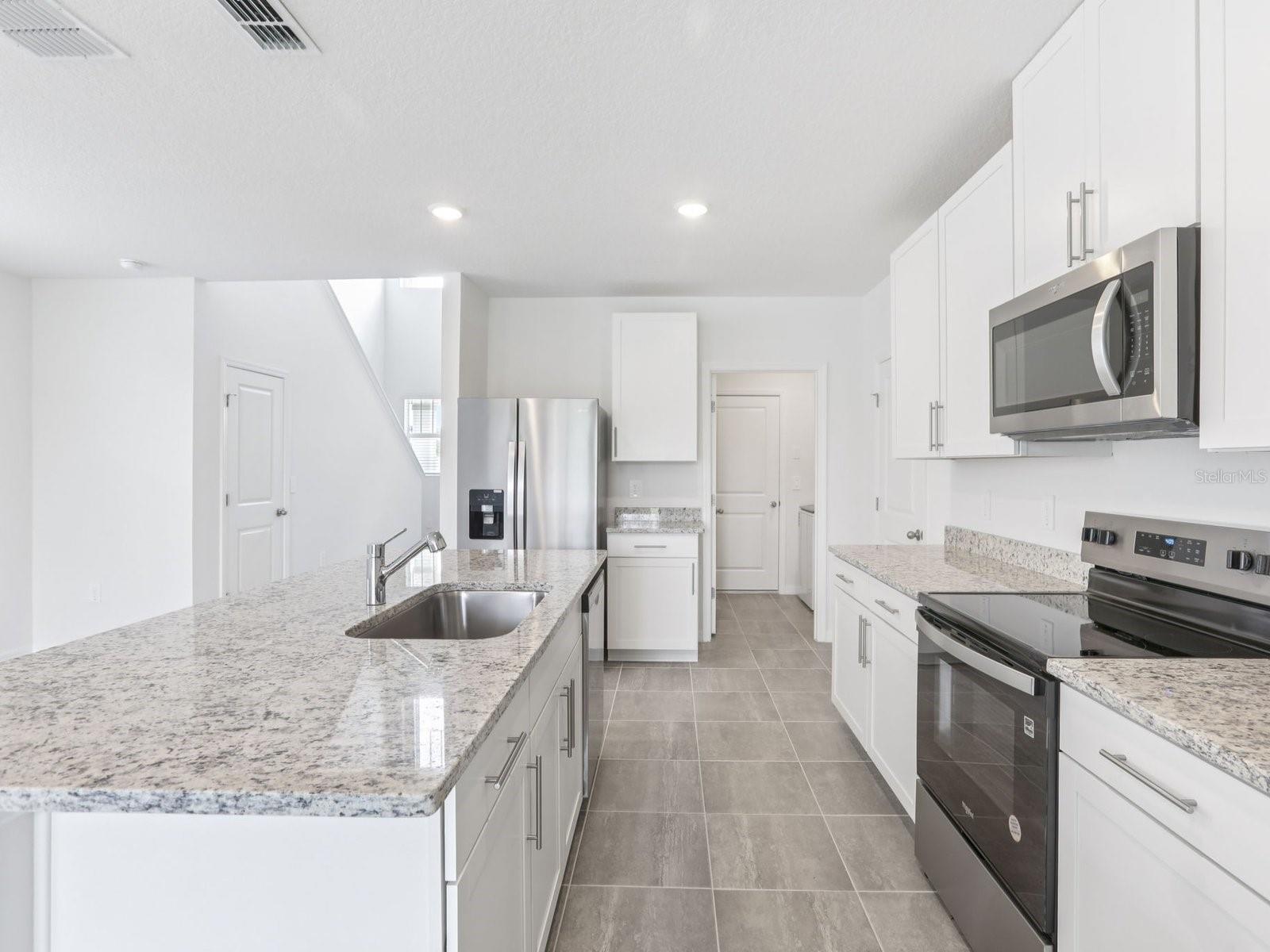 11341 Bellewood Ter Property Photo 6