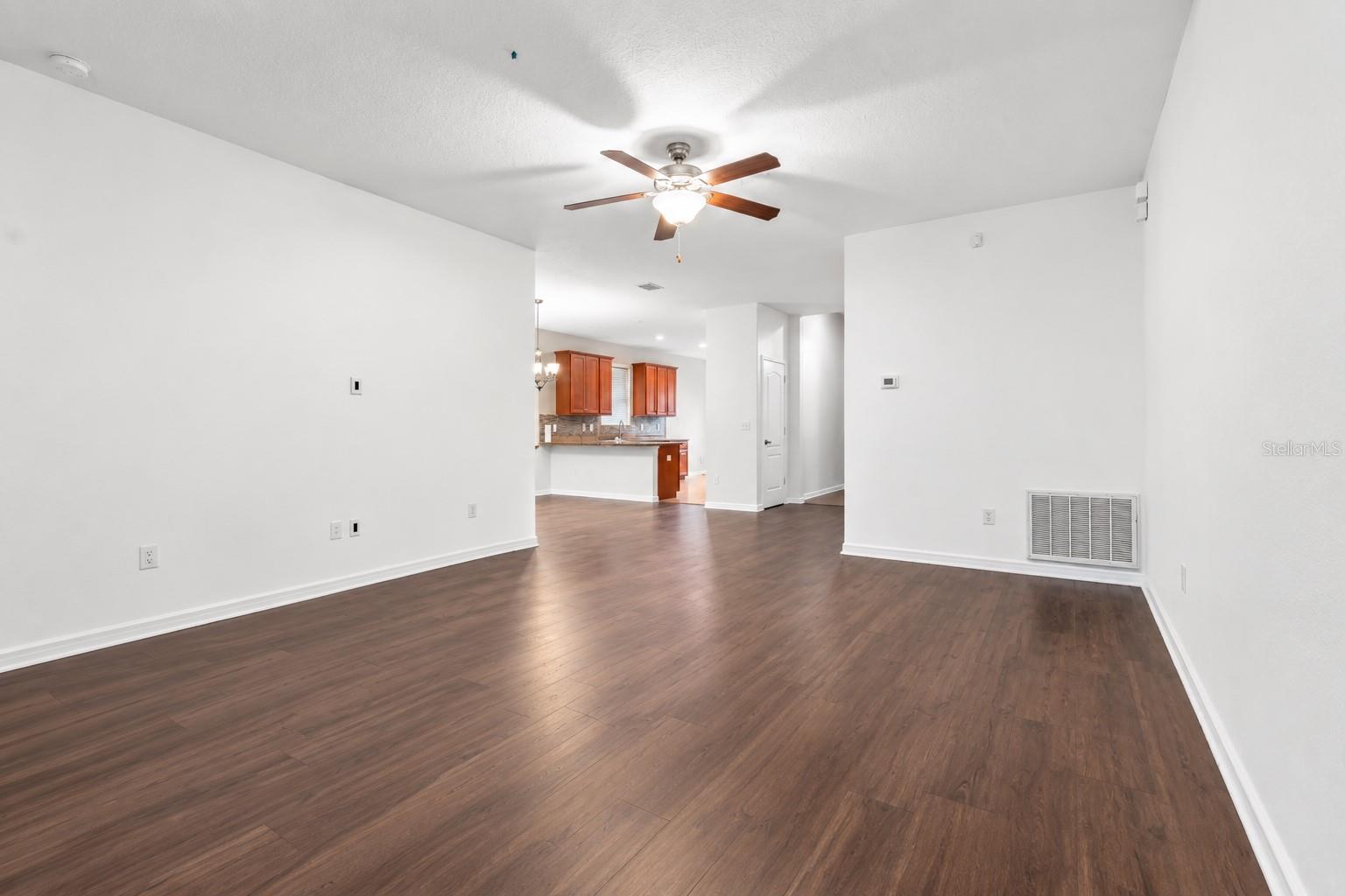 16716 Myrtle Sand Dr Property Photo 8