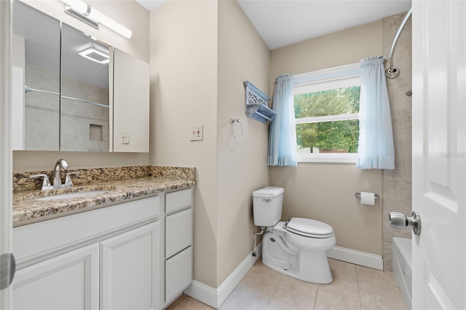 11714 N Rome Ave Property Photo 38