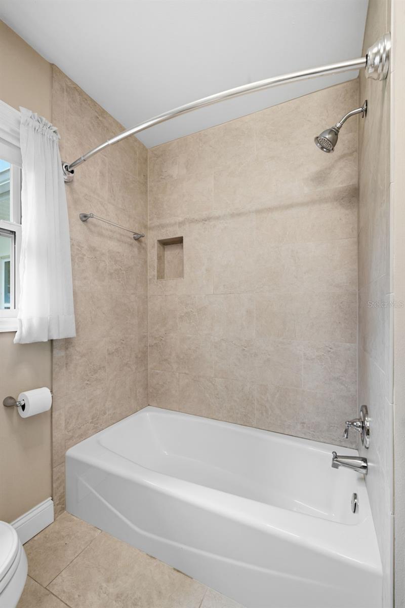 11714 N Rome Ave Property Photo 39