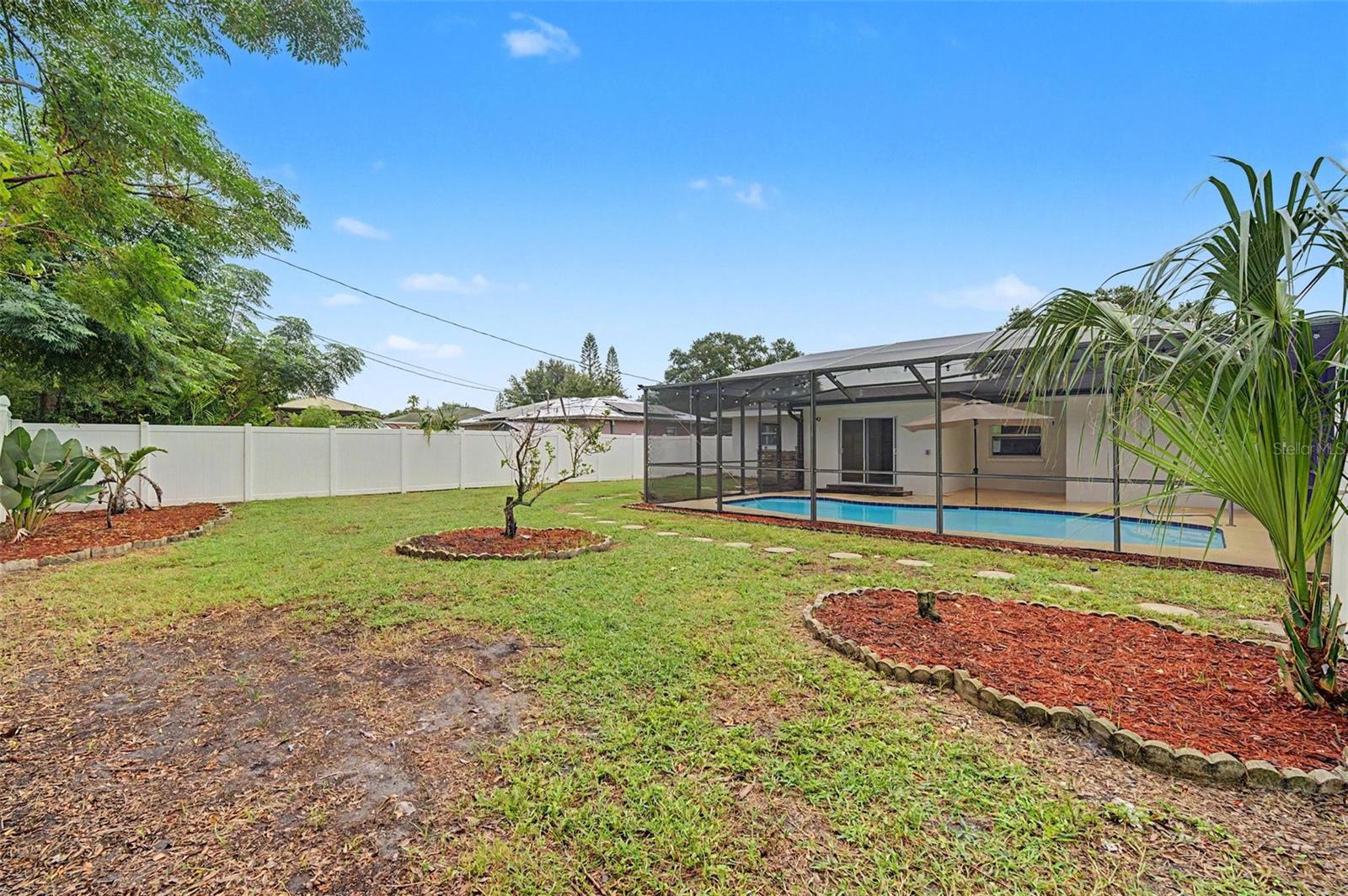 1304 Parkwood St Property Photo 31