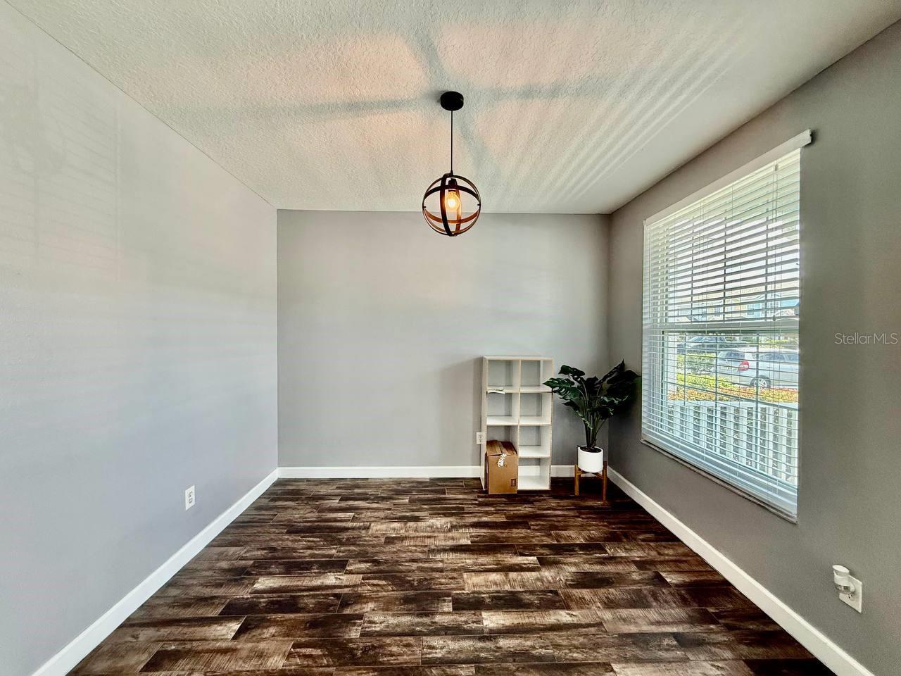 3421 Santa Rita Ln Property Photo 5