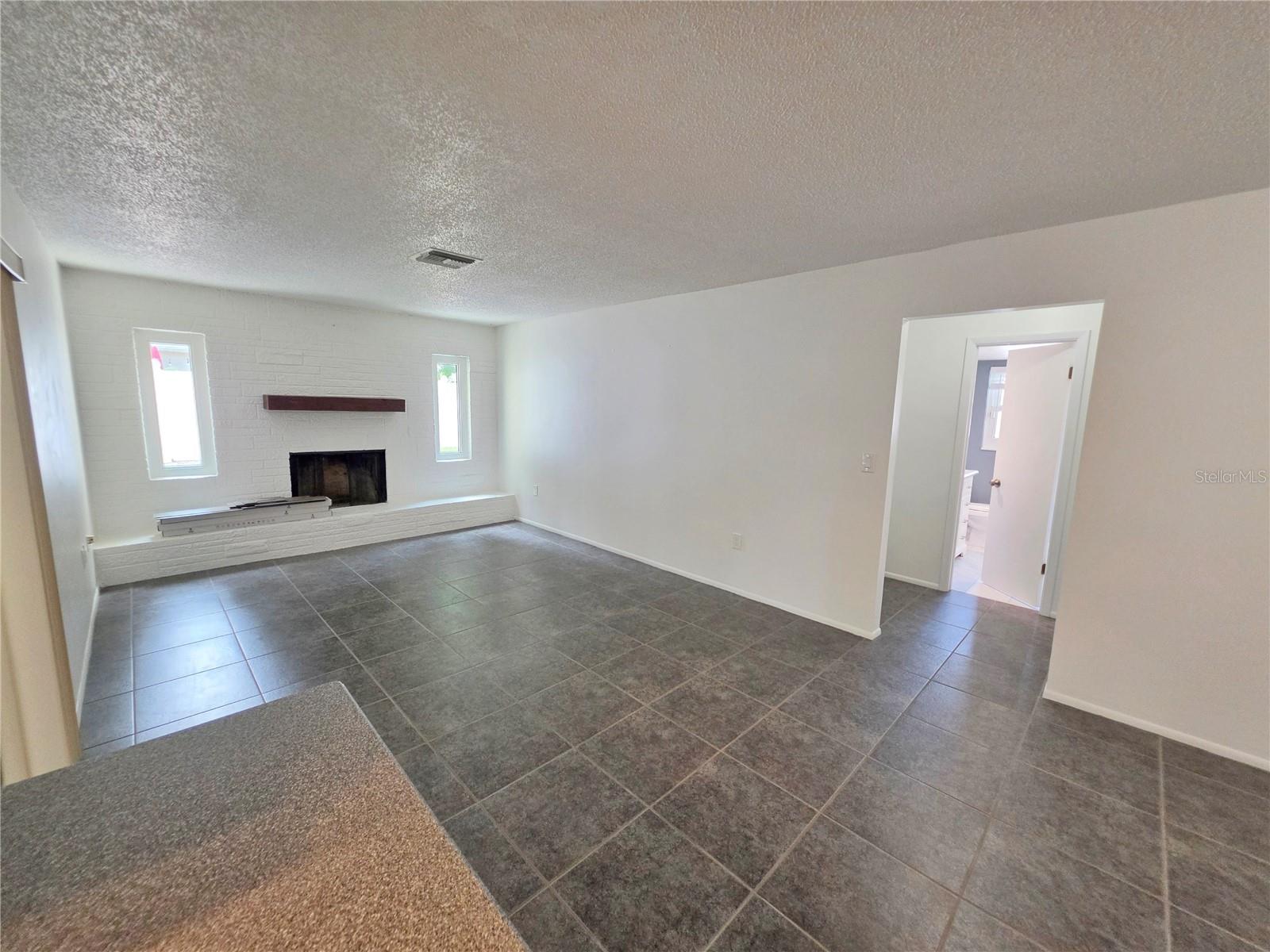 3101 Egret Ter Property Photo 5