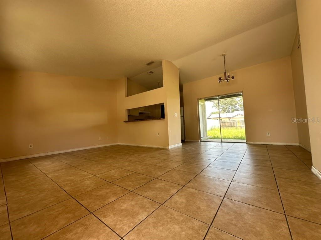 461 Wild Elm Ct Property Photo 5
