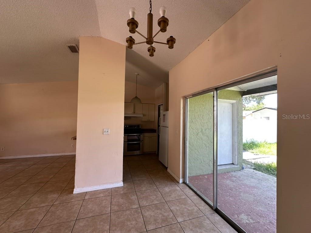 461 Wild Elm Ct Property Photo 8