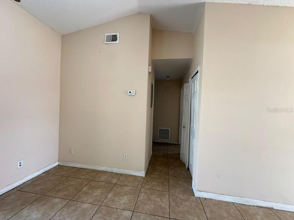 461 Wild Elm Ct Property Photo 9