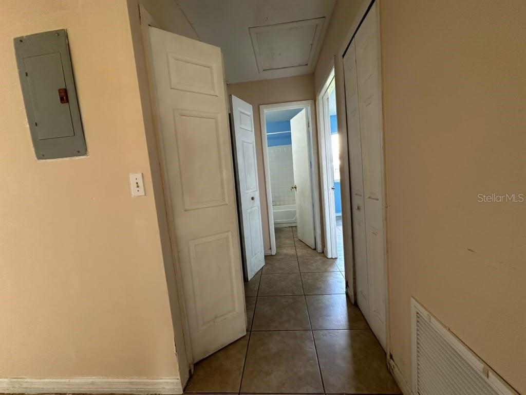 461 Wild Elm Ct Property Photo 11