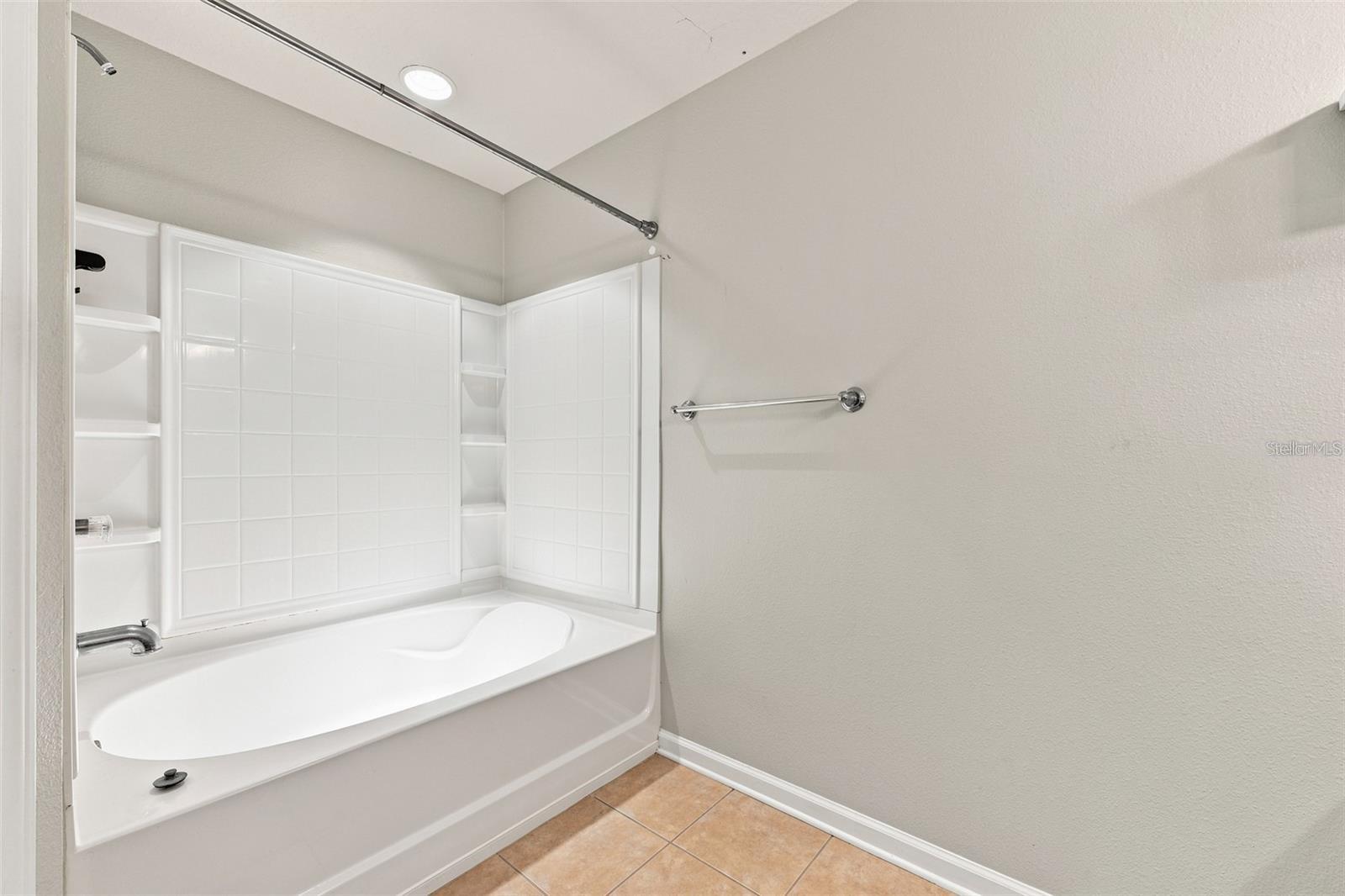 2109 Wild Grape Pl Property Photo 12